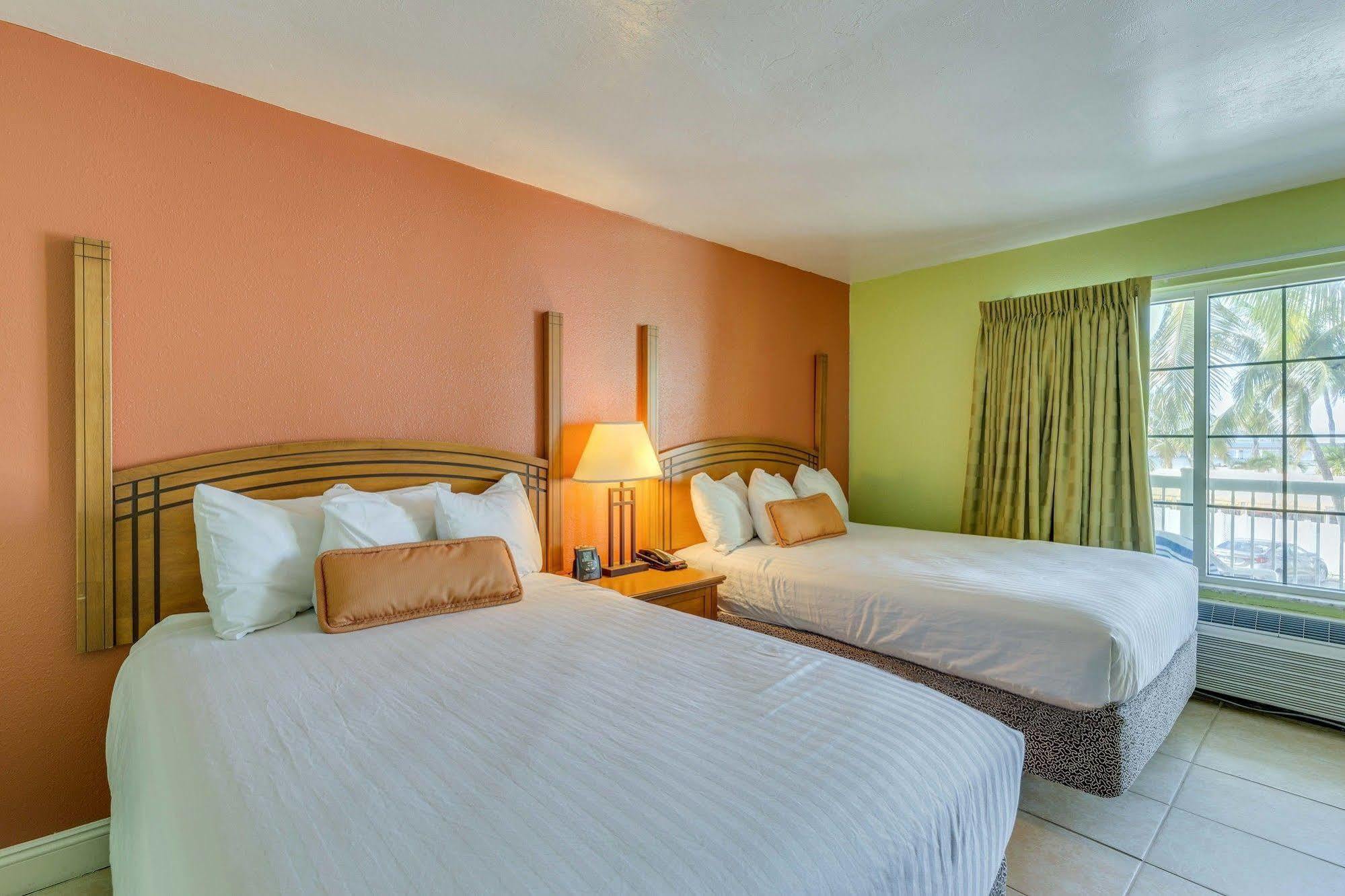Pierview Hotel And Suites Fort Myers Beach Exterior foto
